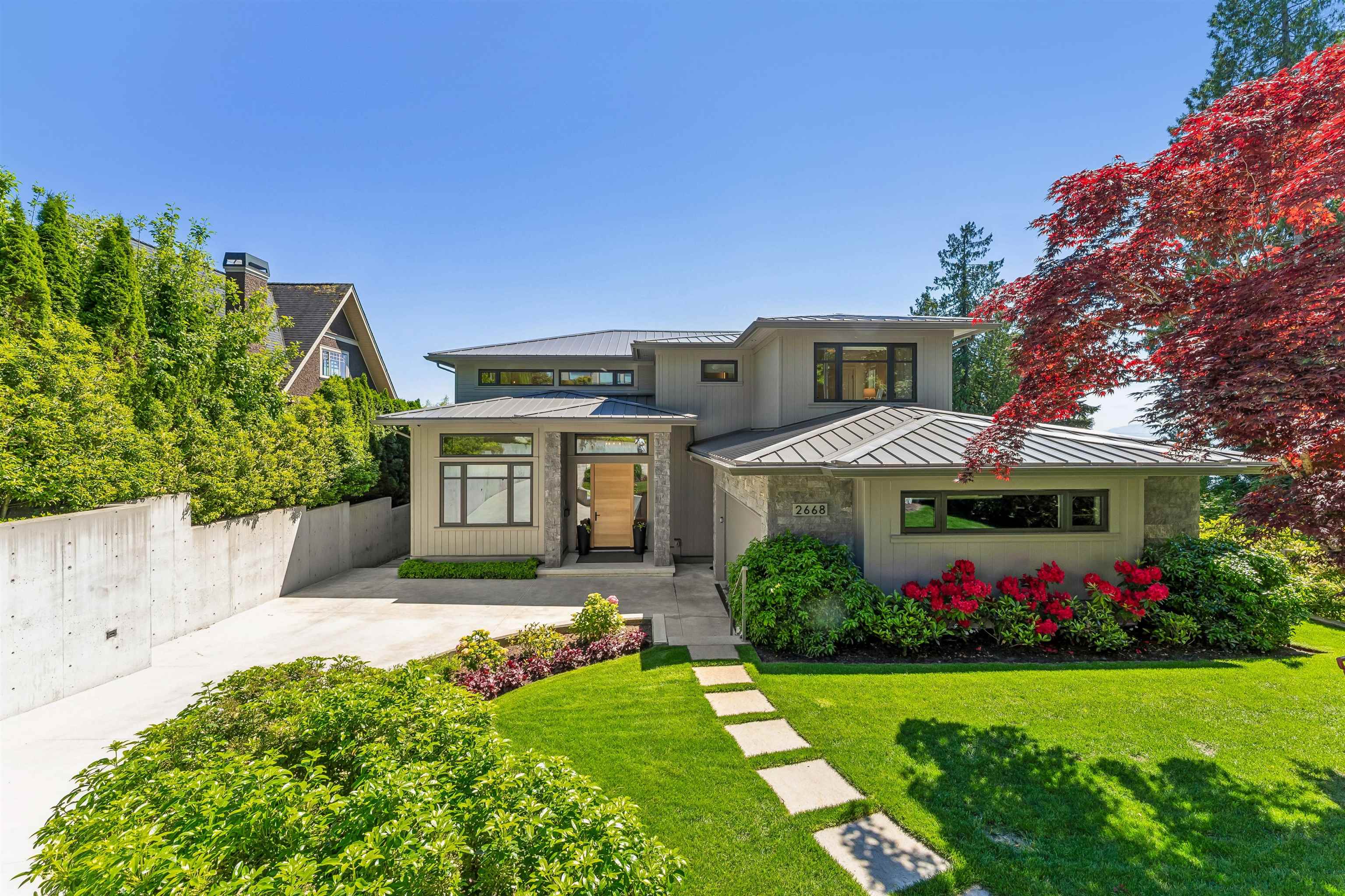 2668 Haywood Avenue, West Vancouver, BC, V7V 1Y6