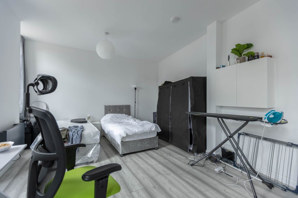 Additional image 3 of 1 bed flat for saleDunlop Street, Renfrew PA4