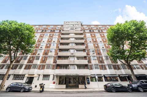 Chelsea Cloisters, Sloane Avenue, London SW3, Studio to rent