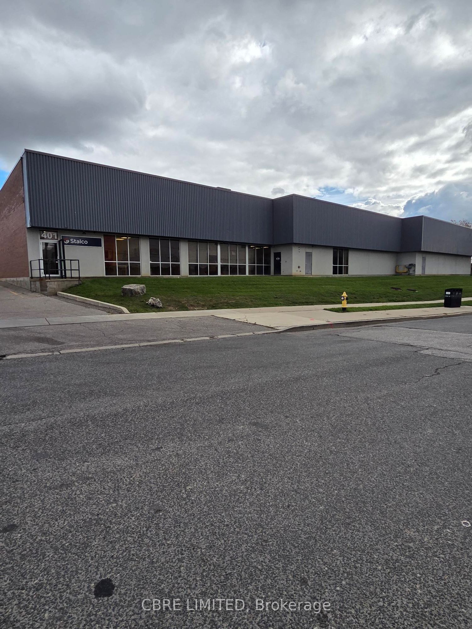 401 Clayson Road, Toronto, ON, M9M 2H4