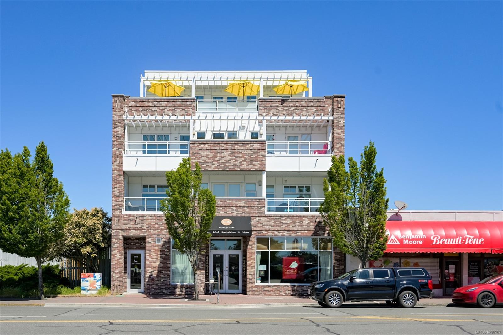 #401-2348 Beacon Avenue, Sidney, BC, V8L 1X3