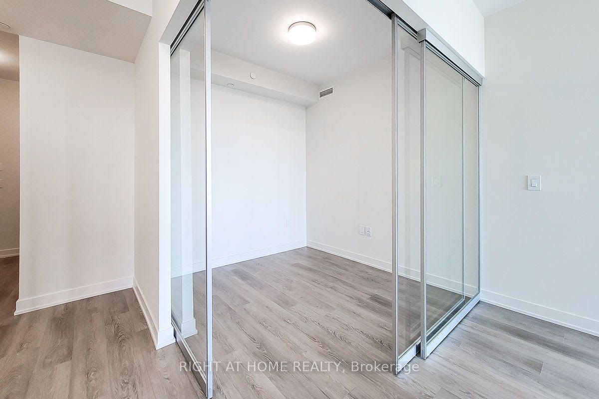 Additional image 5 of 817-212 King William Street, Hamilton, ON, L8R 0A6