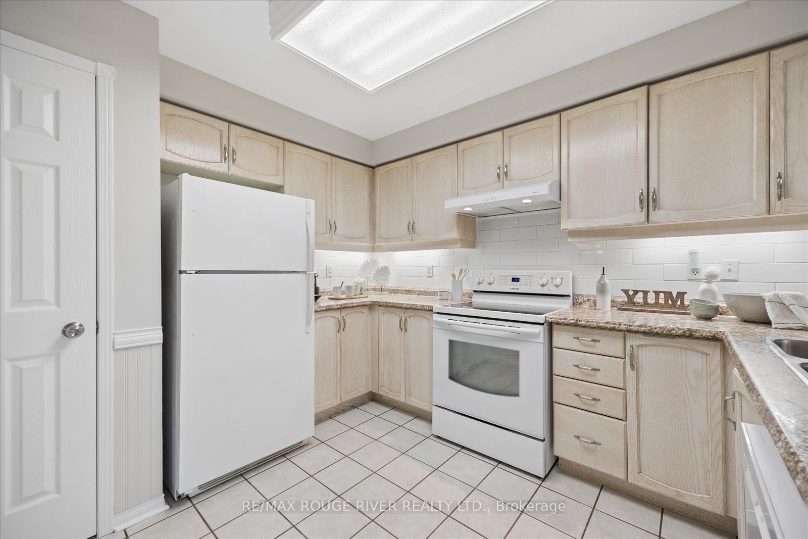 Additional image 6 of 33 Shore Avenue, Whitby, ON, L1R 2L7