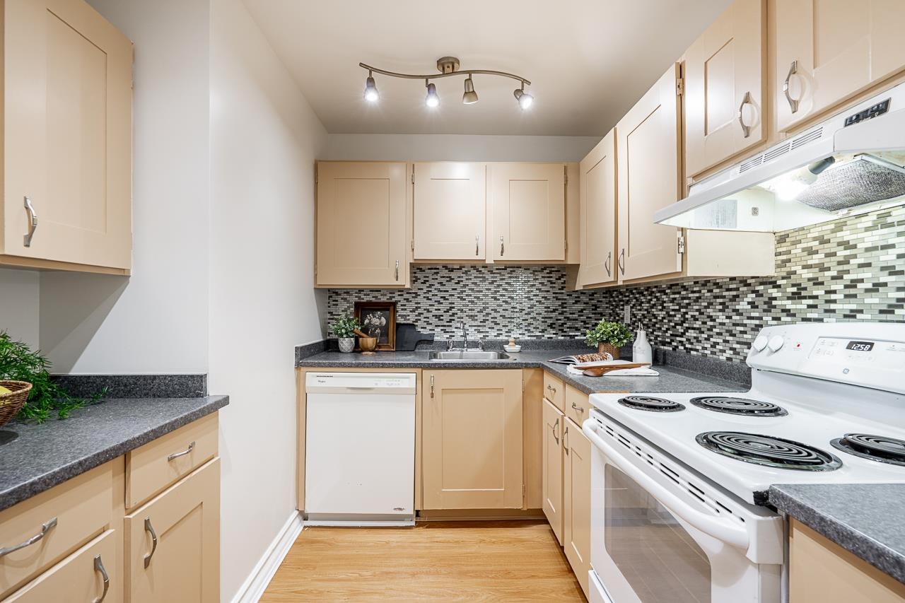 Additional image 6 of 306-10680 151a Street, Surrey, BC, V3R 8T4