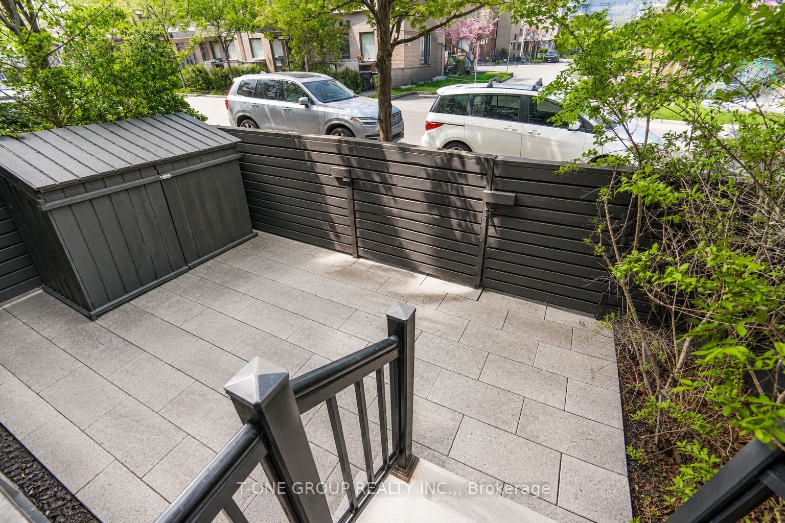 55 Sutton Avenue, Toronto, ON, M5A 3V2 photo 4