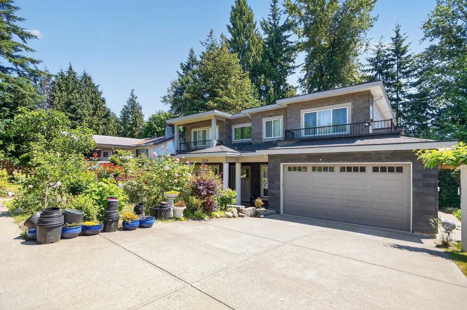 Main-7038 Fielding Court, Burnaby, BC, V5A 1Y5
