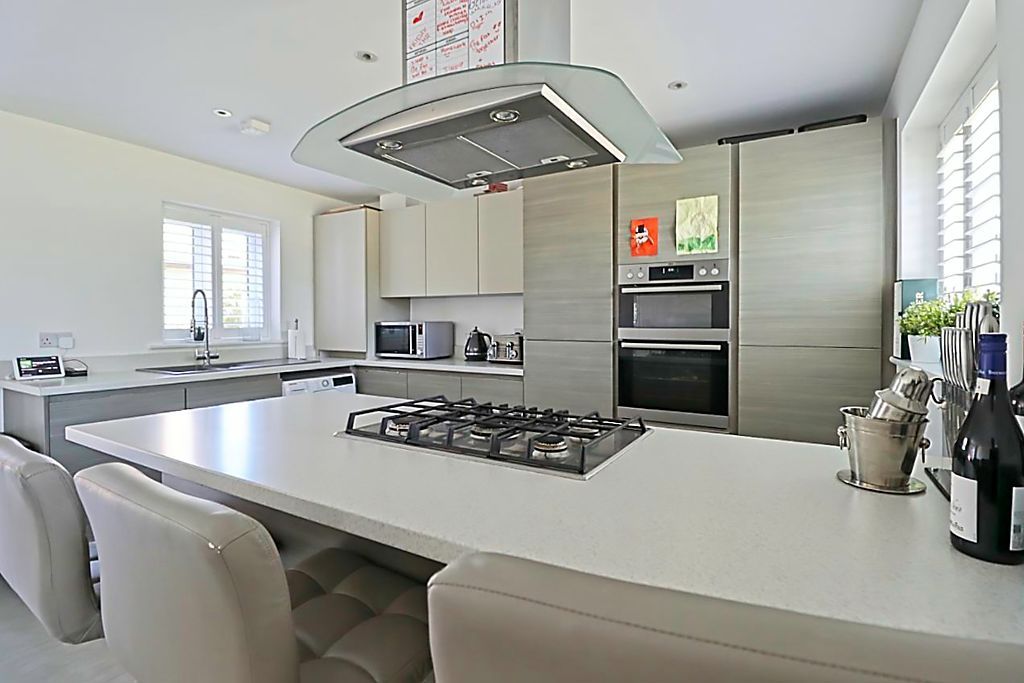 Additional image 12 of 4 bed detached house for saleEdmund Close, Rochford SS4