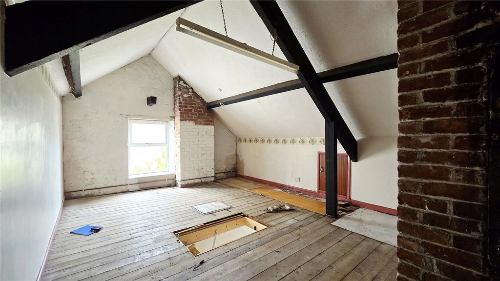 Additional image 12 of 2 bed bungalow for saleLondon Road, Valley, Holyhead, Isle Of Anglesey LL65