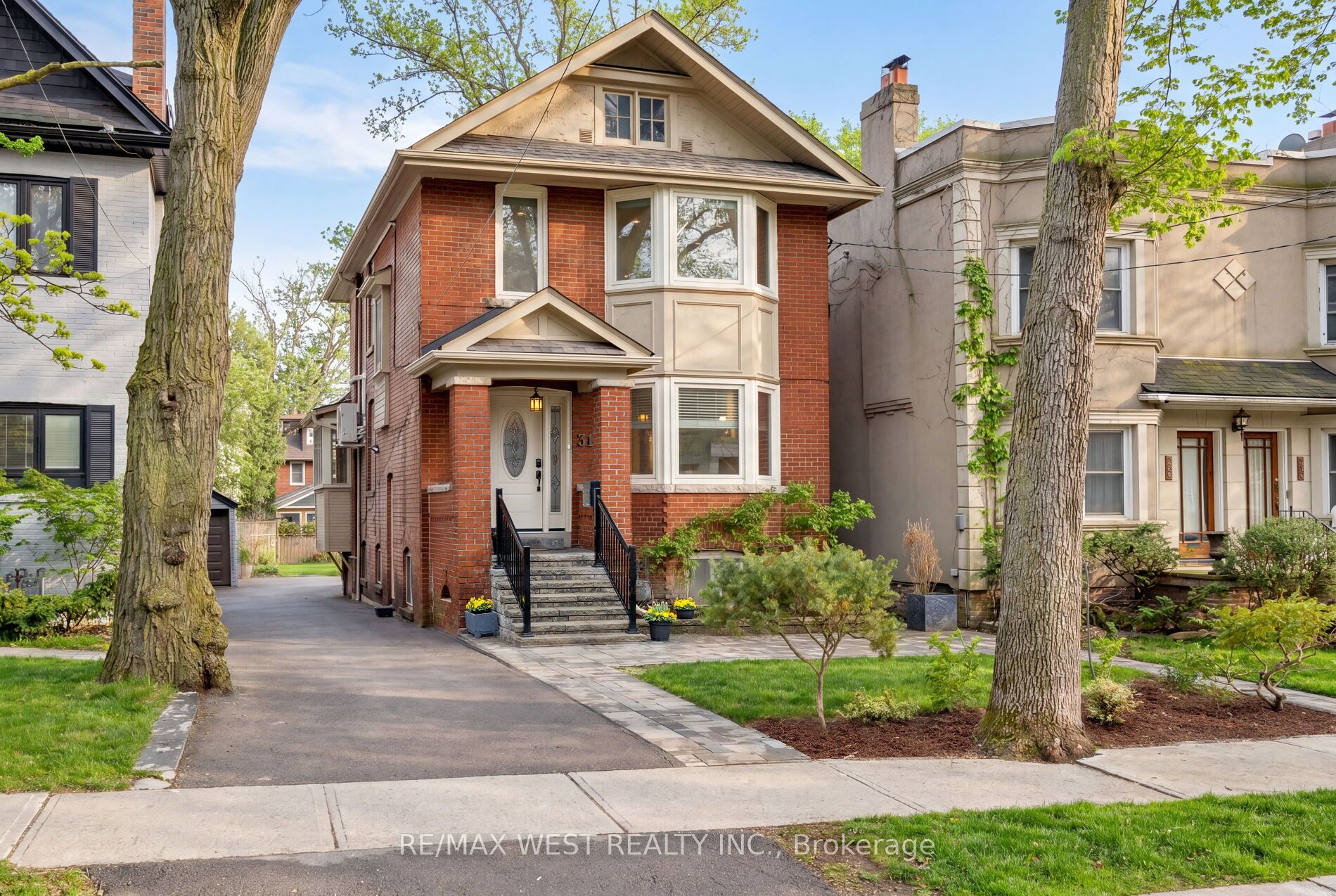 311 St Clair Avenue E, Toronto, ON, M4T 1P3 photo 3
