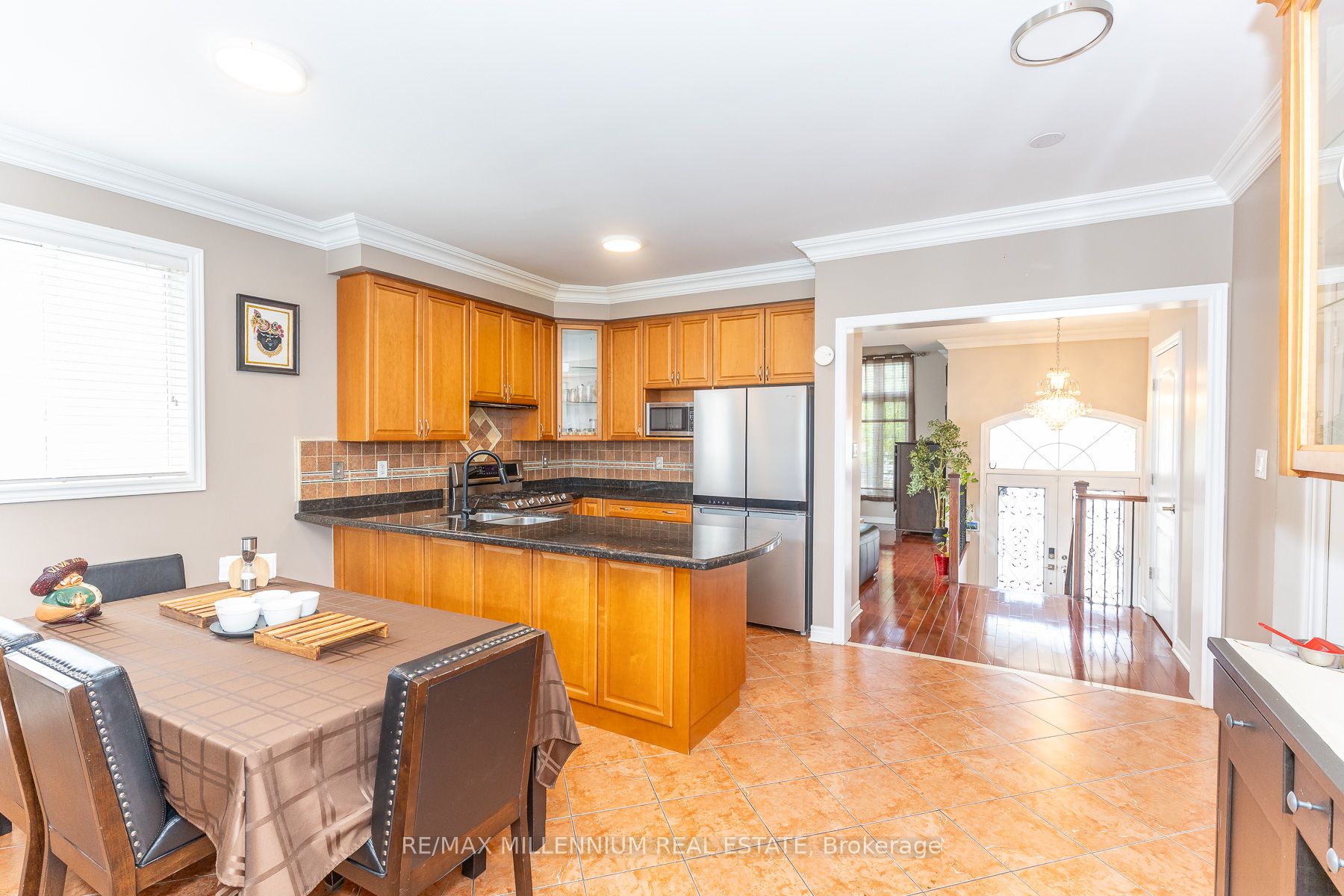 28 Donherb Crescent, Caledon, ON, L7C 1E4 photo 5