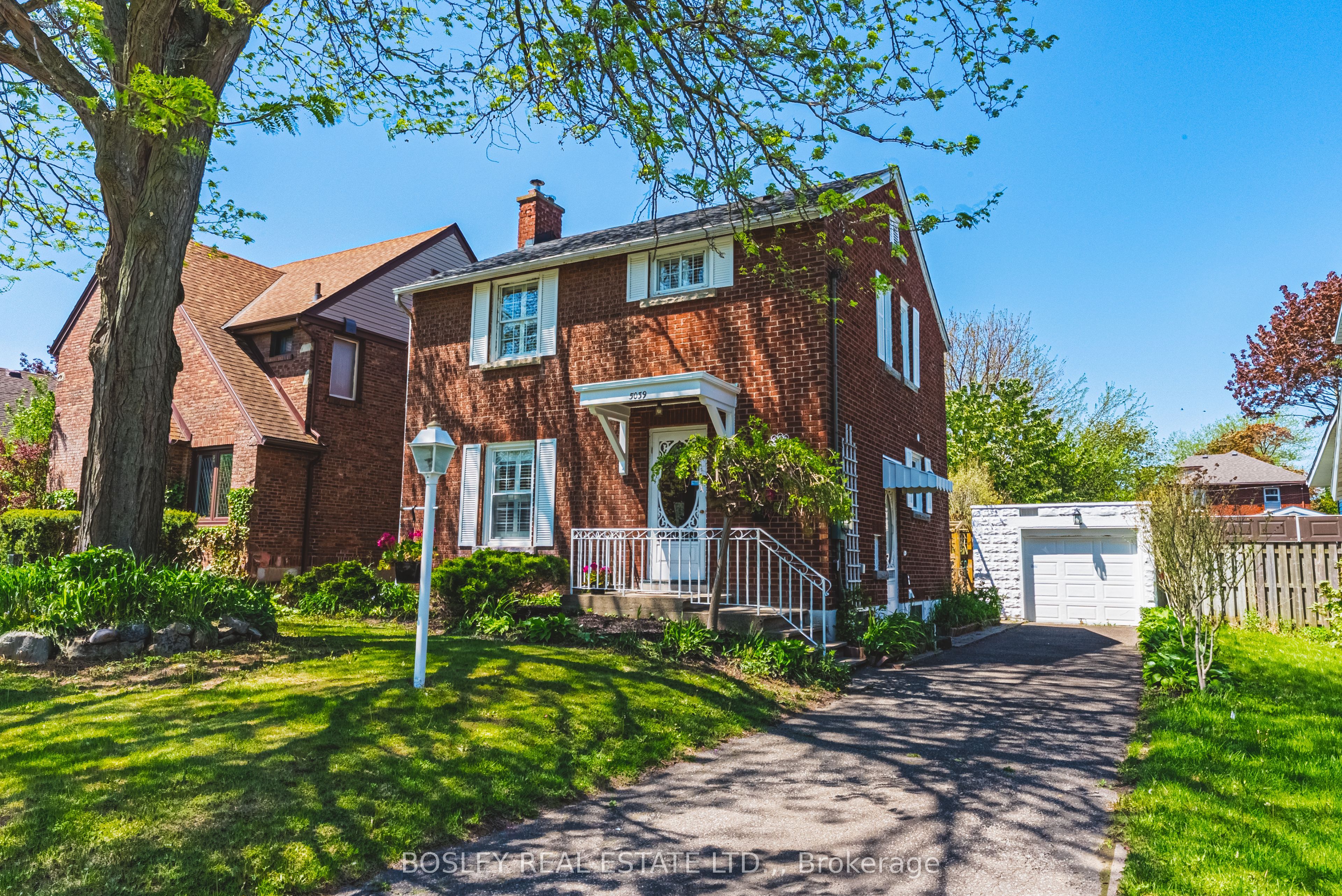 5039 Valley Way, Niagara Falls, ON, L2E 1W8