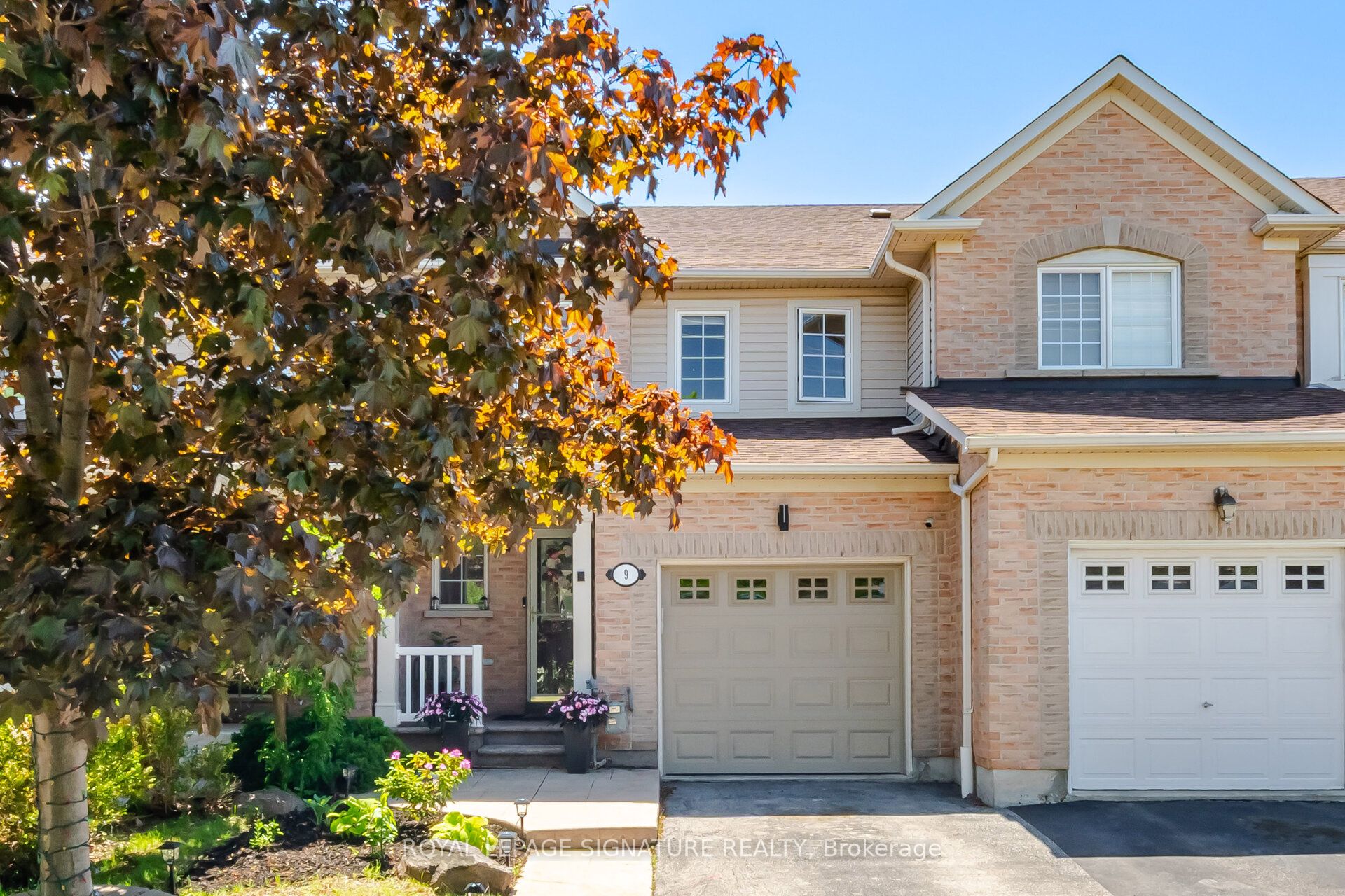 9-2511 Boros Road, Burlington, ON, L7M 5B2