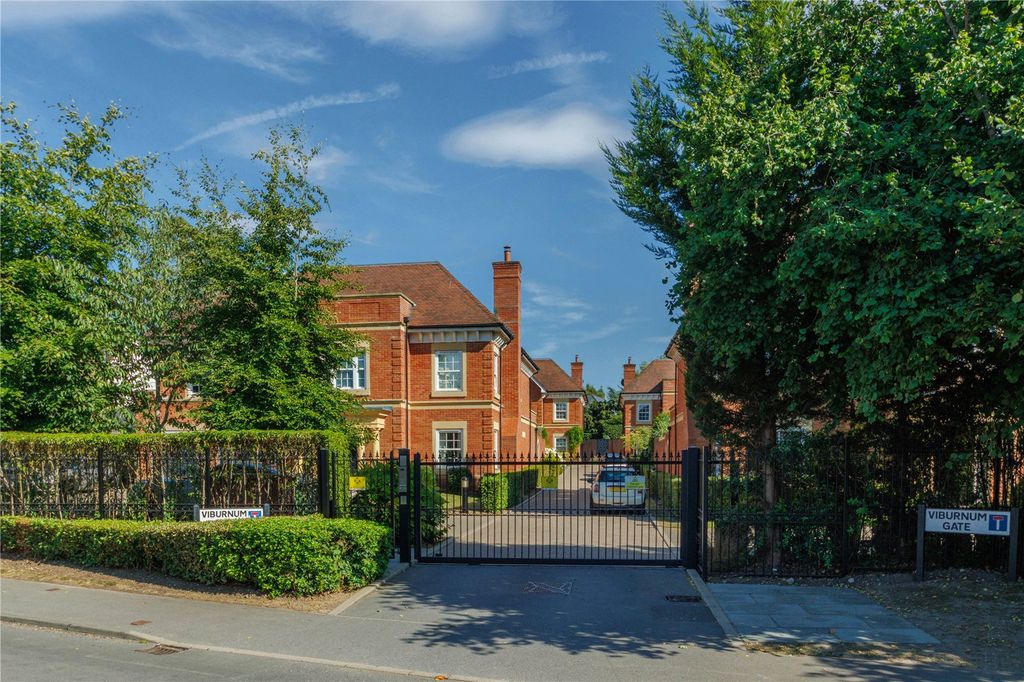 Additional image 37 of 6 bed detached house for saleViburnum Gate, Radlett, Hertfordshire WD7