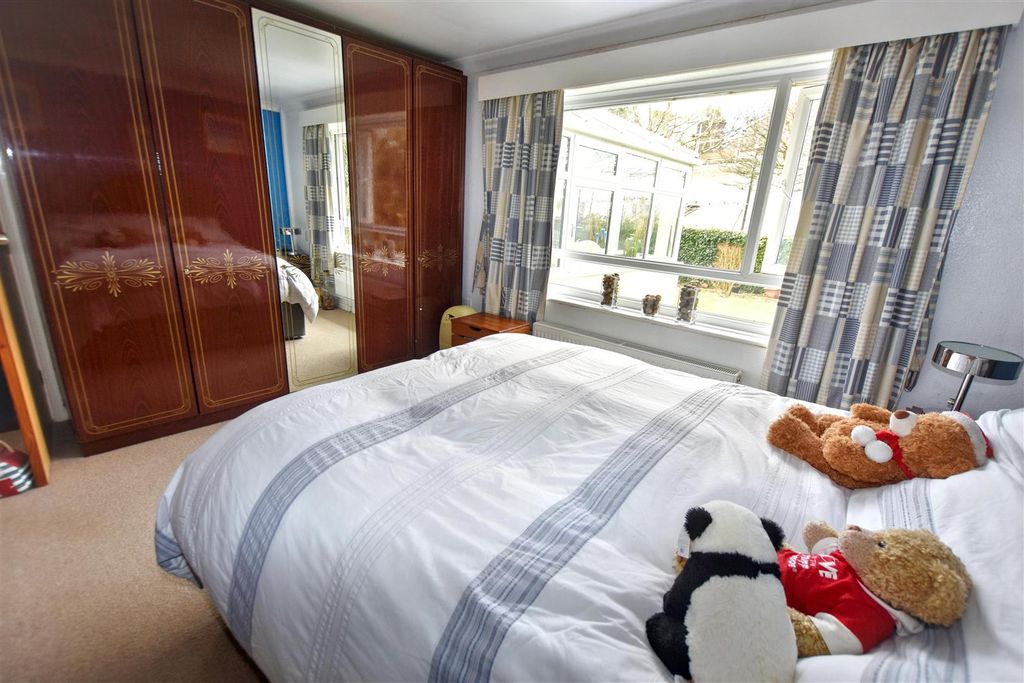 Additional image 19 of 4 bed detached bungalow for salePark Road, Redruth TR15