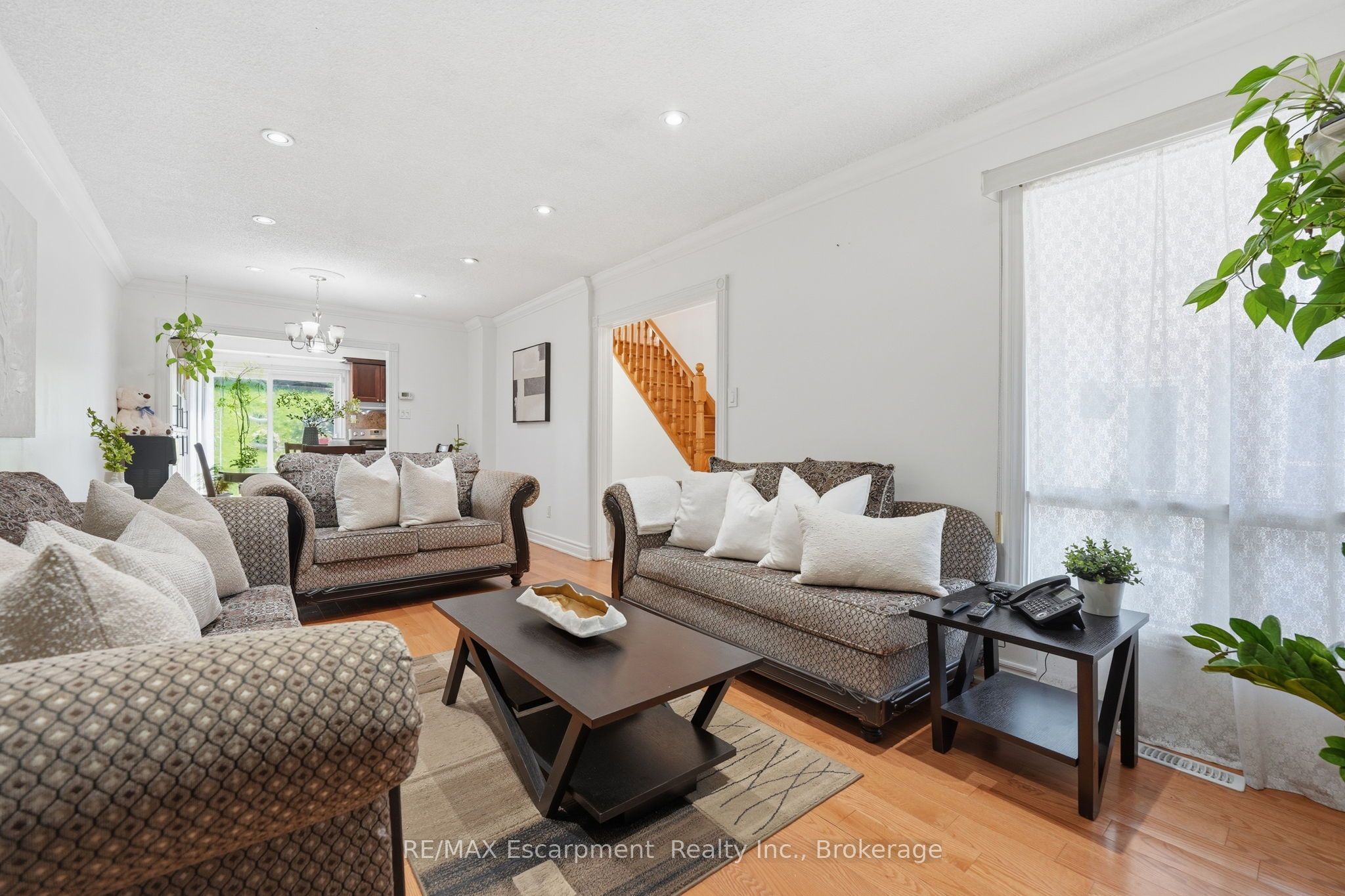 39 Riviera Drive, Vaughan, ON, L4K 2H9 photo 2