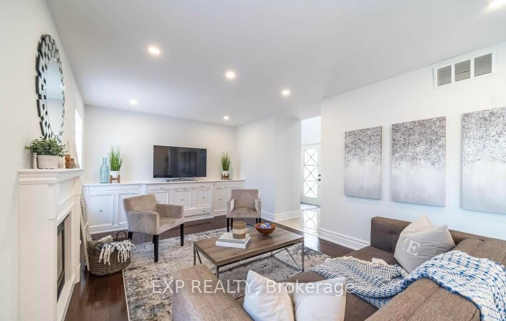 2293 Warrington Way, Innisfil, ON, L9S 2C6 photo 3