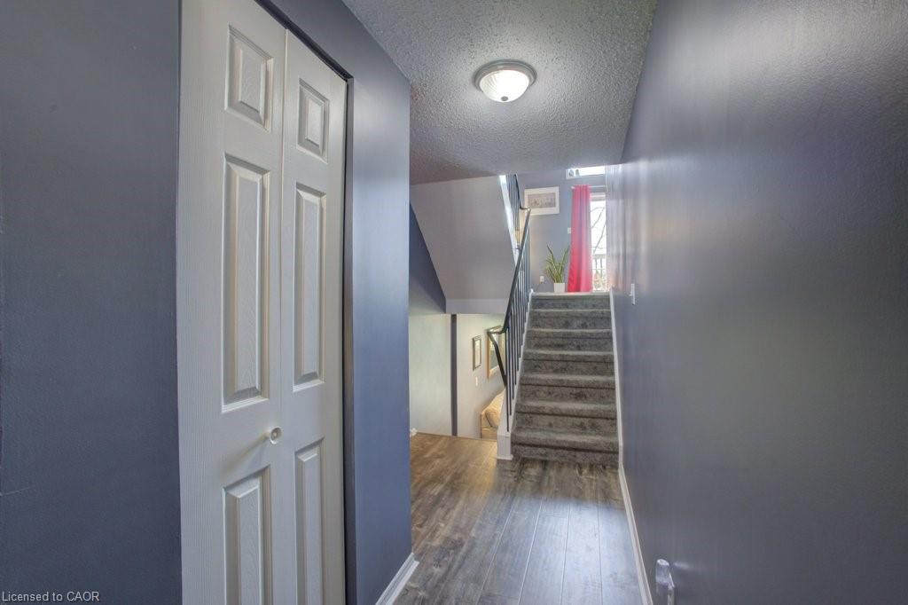 13-1085 Queens Boulevard, Kitchener, ON, N2M 1B9 photo 4