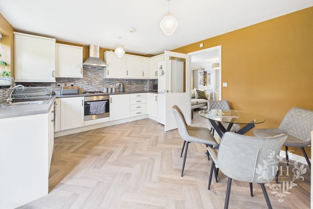 Additional image 4 of 4 bed detached house for saleMersey Road, Redcar TS10