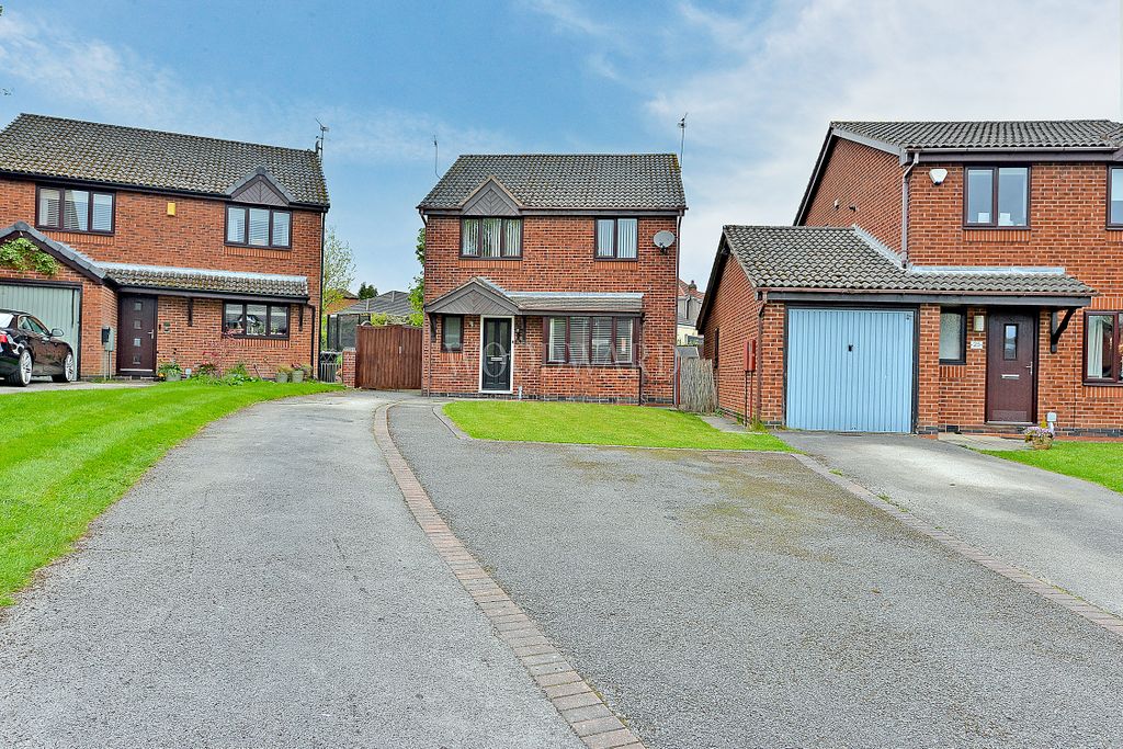 Additional image 12 of 4 bed detached house for saleClumber Close, Ripley DE5