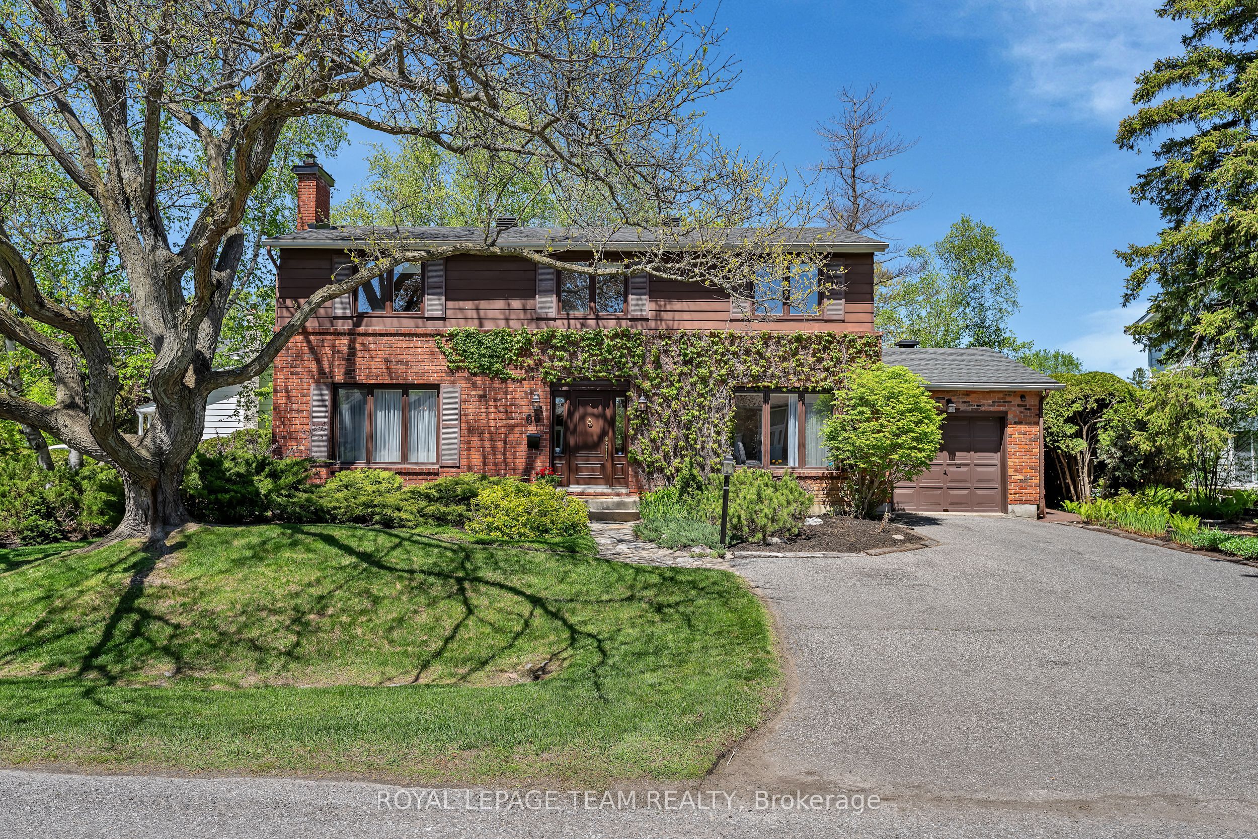 60 Horner Drive, Ottawa, ON, K2H 5E9