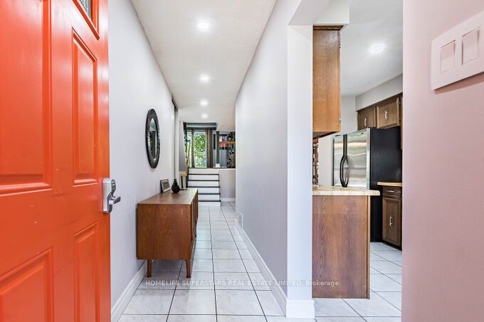 18 Pluto Drive, Brampton, ON, L6V 3W5 photo 4