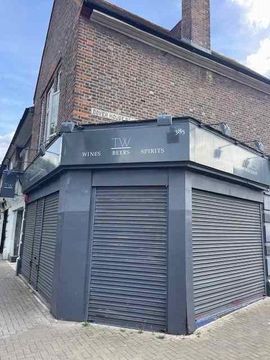 Upper Richmond Road, London SW15, Property to rent