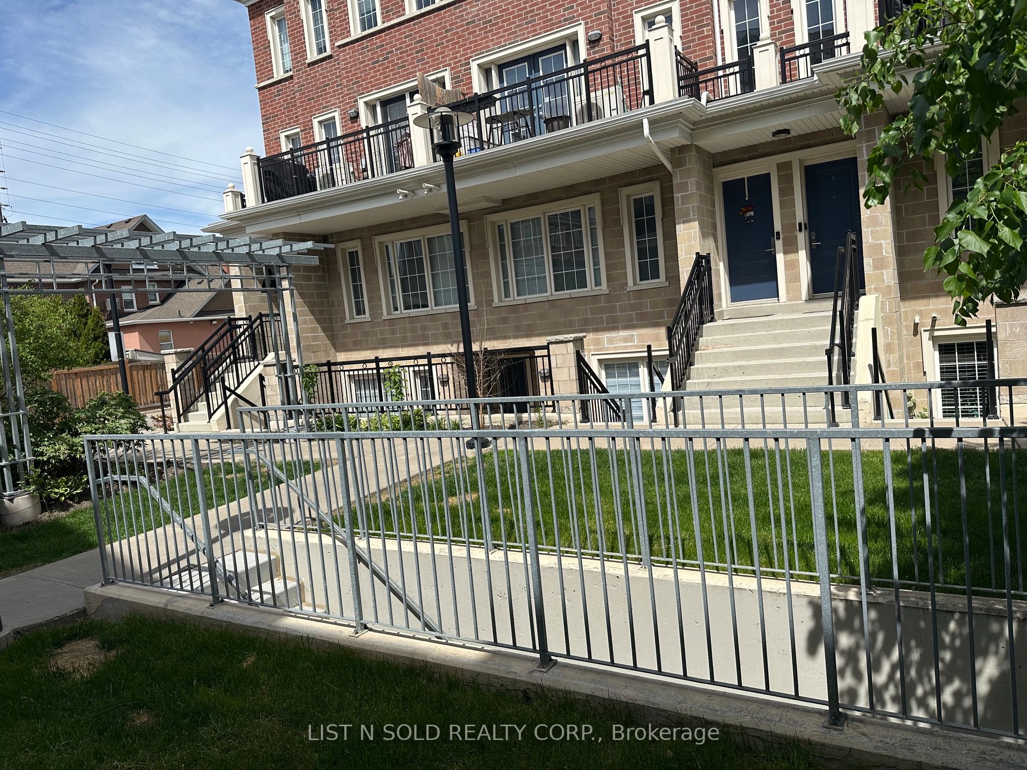 A15-26 Bruce Street, Vaughan, ON, L4L 0H4 photo 3