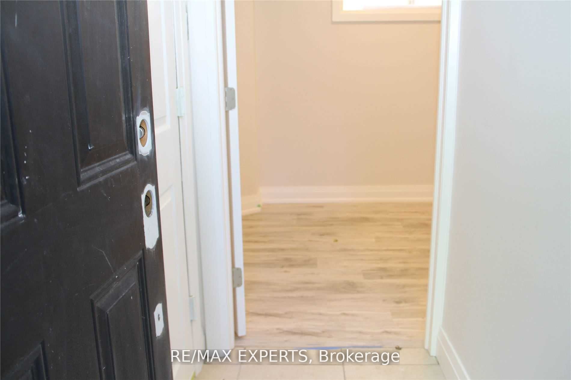 Bsmt-599 Glencairn Avenue, Toronto, ON, M6B 1Z6 photo 3