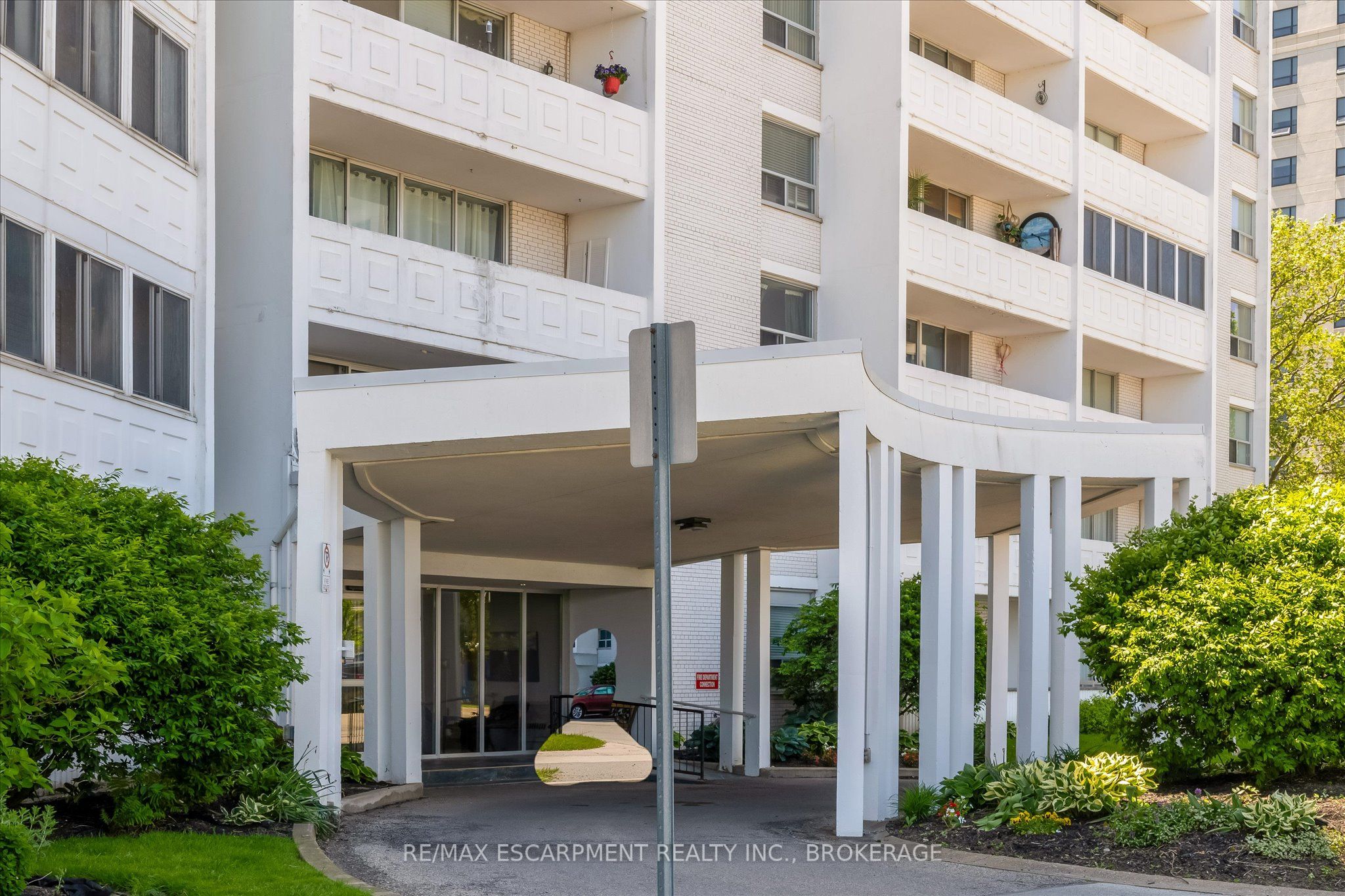 1007-35 Towering Heights Boulevard, St. Catharines, ON, L2T 3G8 photo 2