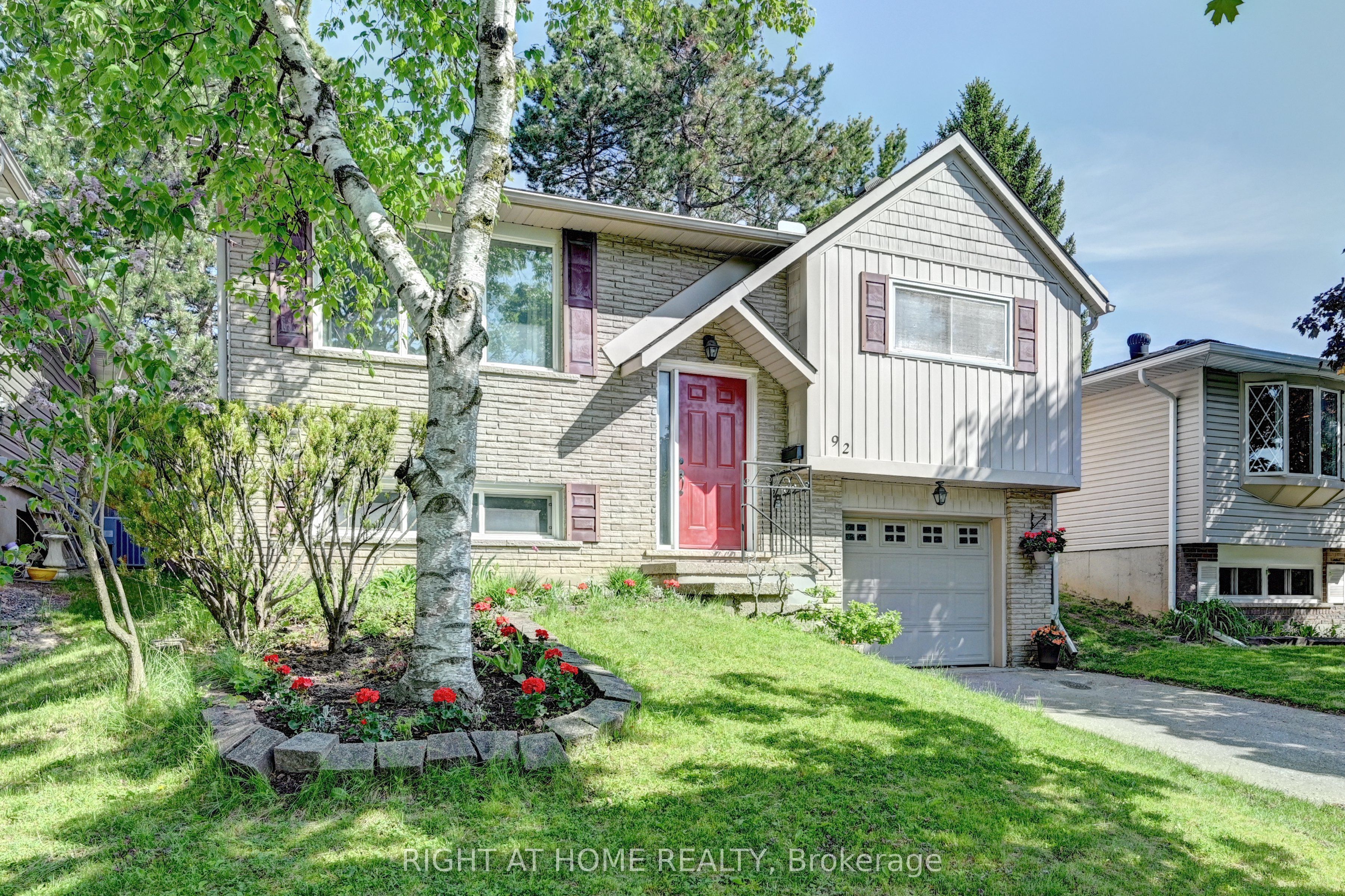 Additional image 3 of 92 Pinemeadow Crescent, Waterloo, ON, N2T 1A7