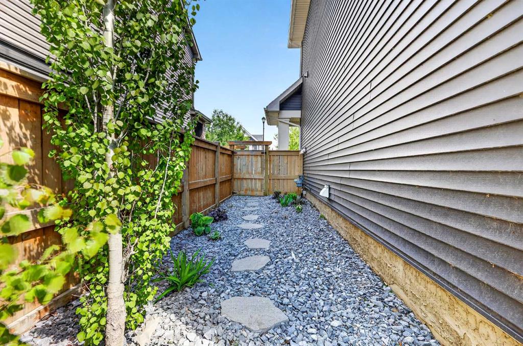 236 Aspenmere Circle, Chestermere, AB, T1X 0T6 photo 5