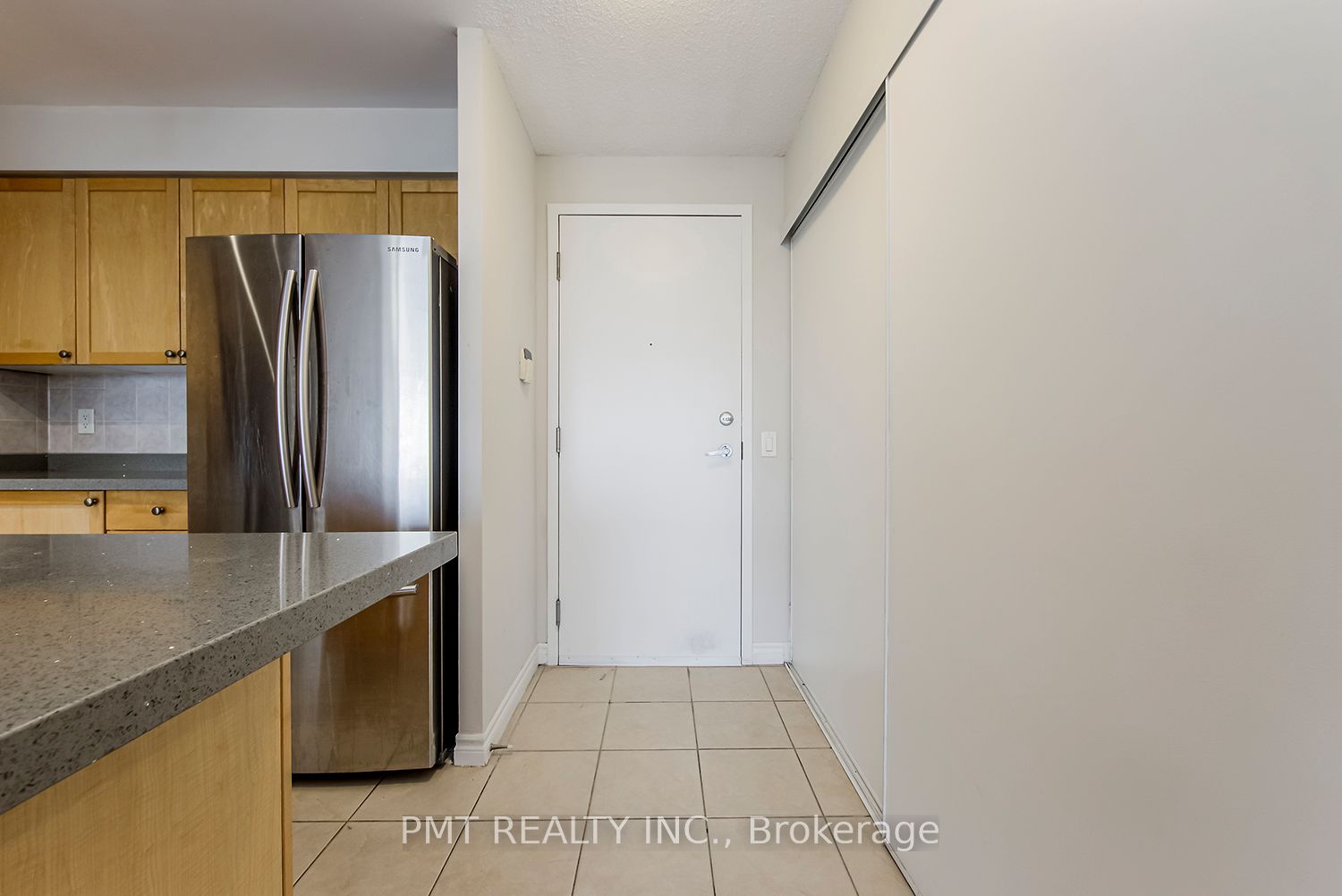 2012-55 Strathaven Drive, Mississauga, ON, L5R 4G9 photo 2