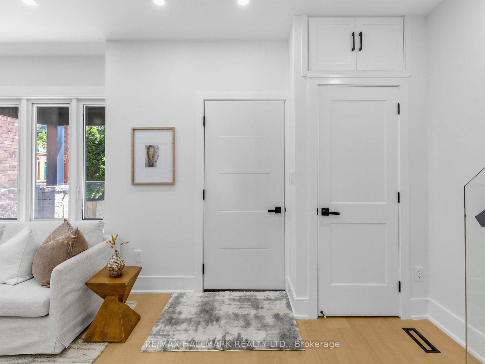 Additional image 4 of 208 Gainsborough Road, Toronto, ON, M4L 3C6