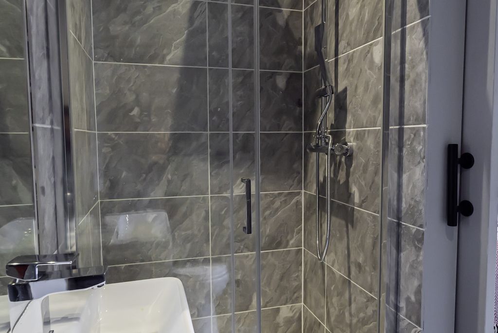 Additional image 34 of 9 bed semi-detached house for saleHoward Street, Reading RG1