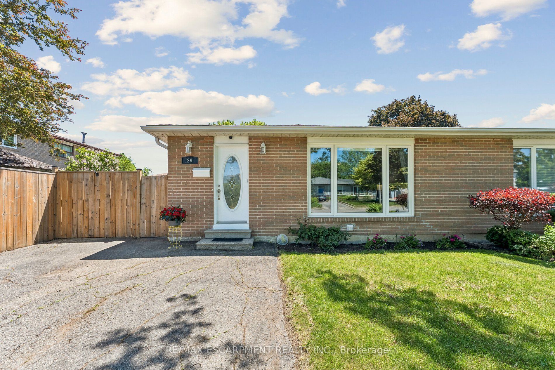 29 Deeside Crescent, Brampton, ON, L6T 3L8