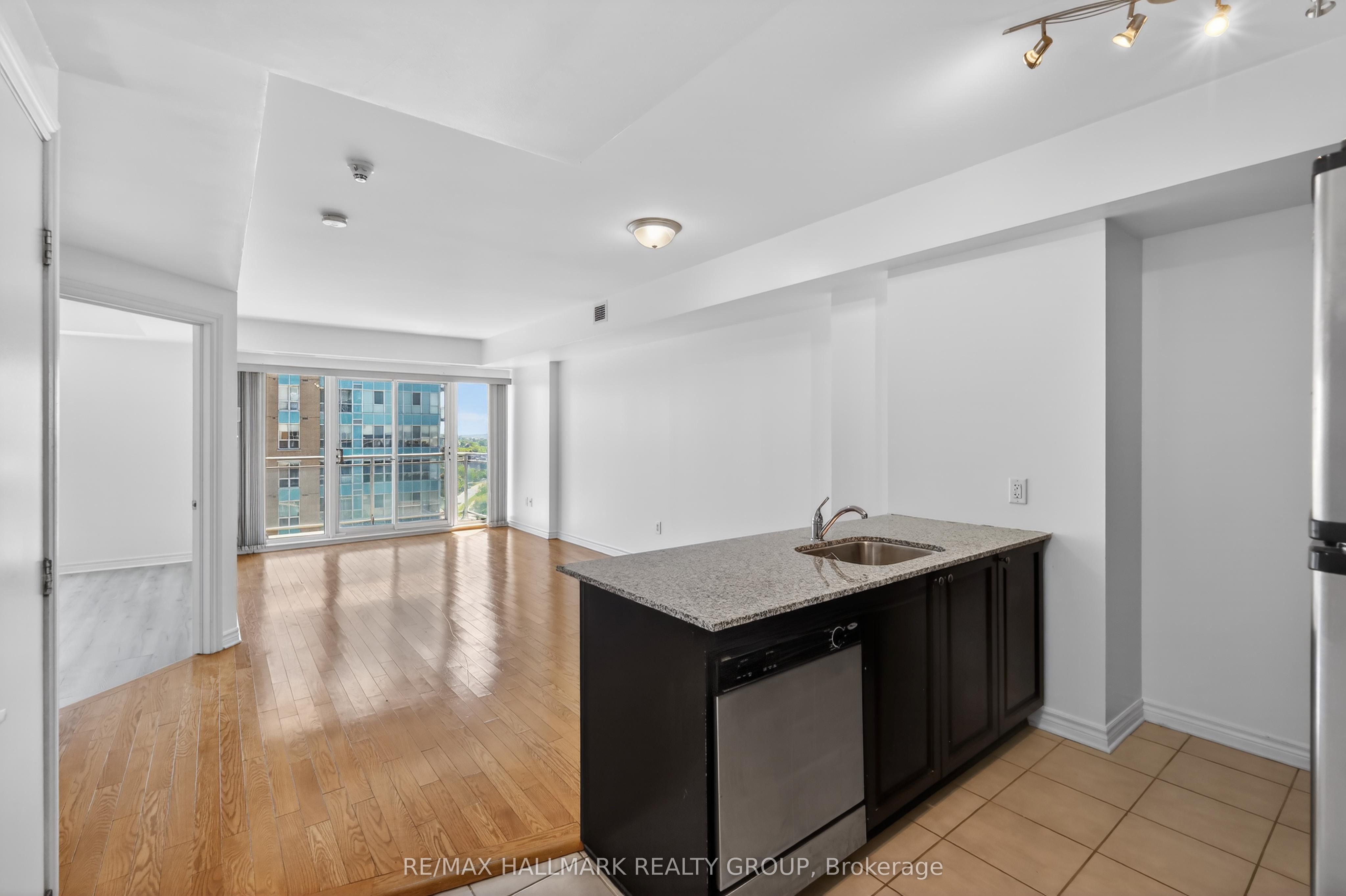 Additional image 3 of 1503-70 Landry Street, Ottawa, ON, K1L 0A8