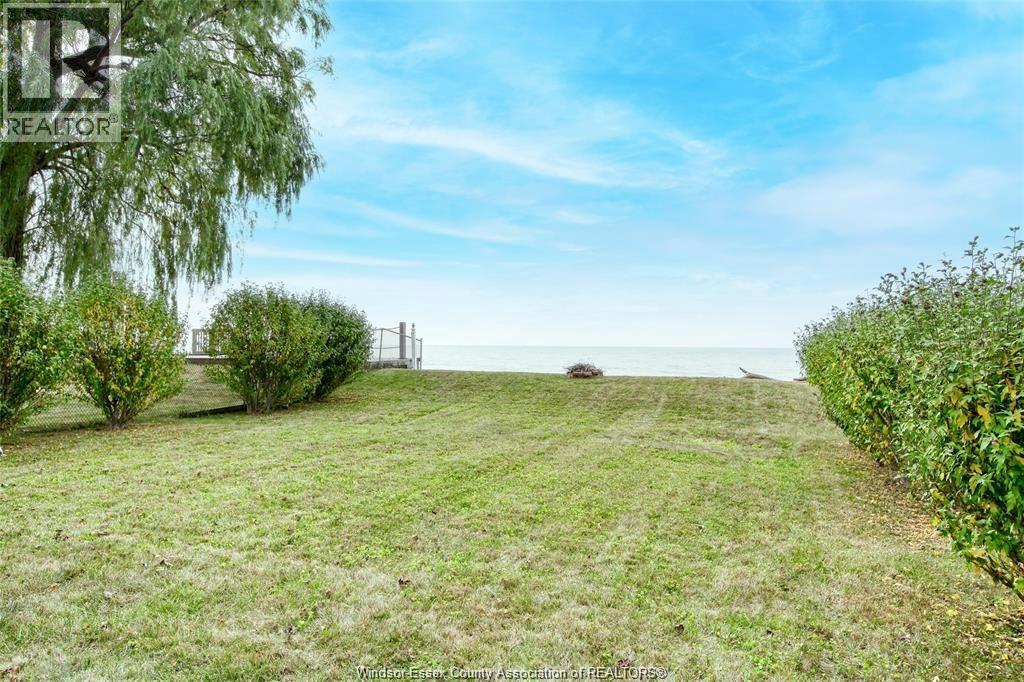 127 Lakewood Drive, Amherstburg, ON, N9V2Y8 photo 3