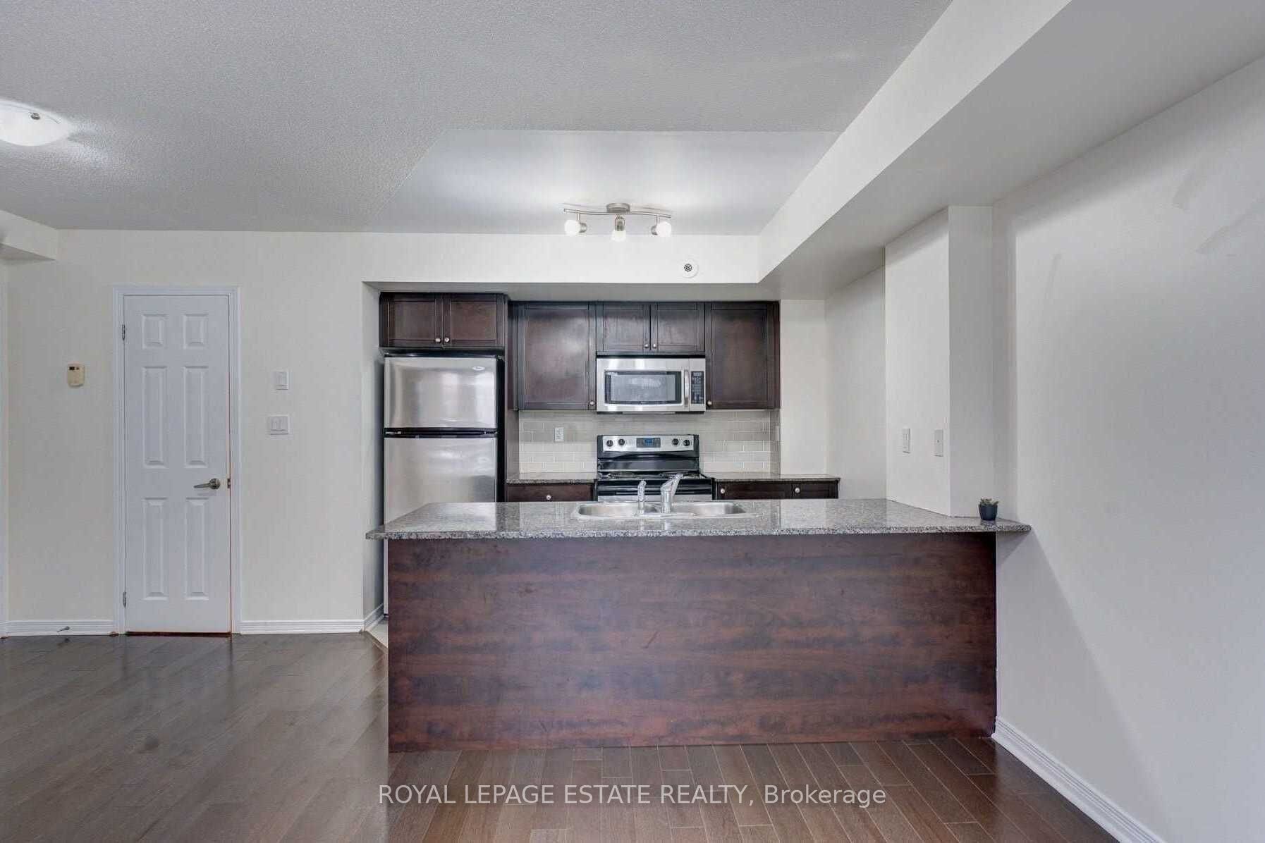 123-20 Elsie Lane, Toronto, ON, M6P 3N9 photo 4