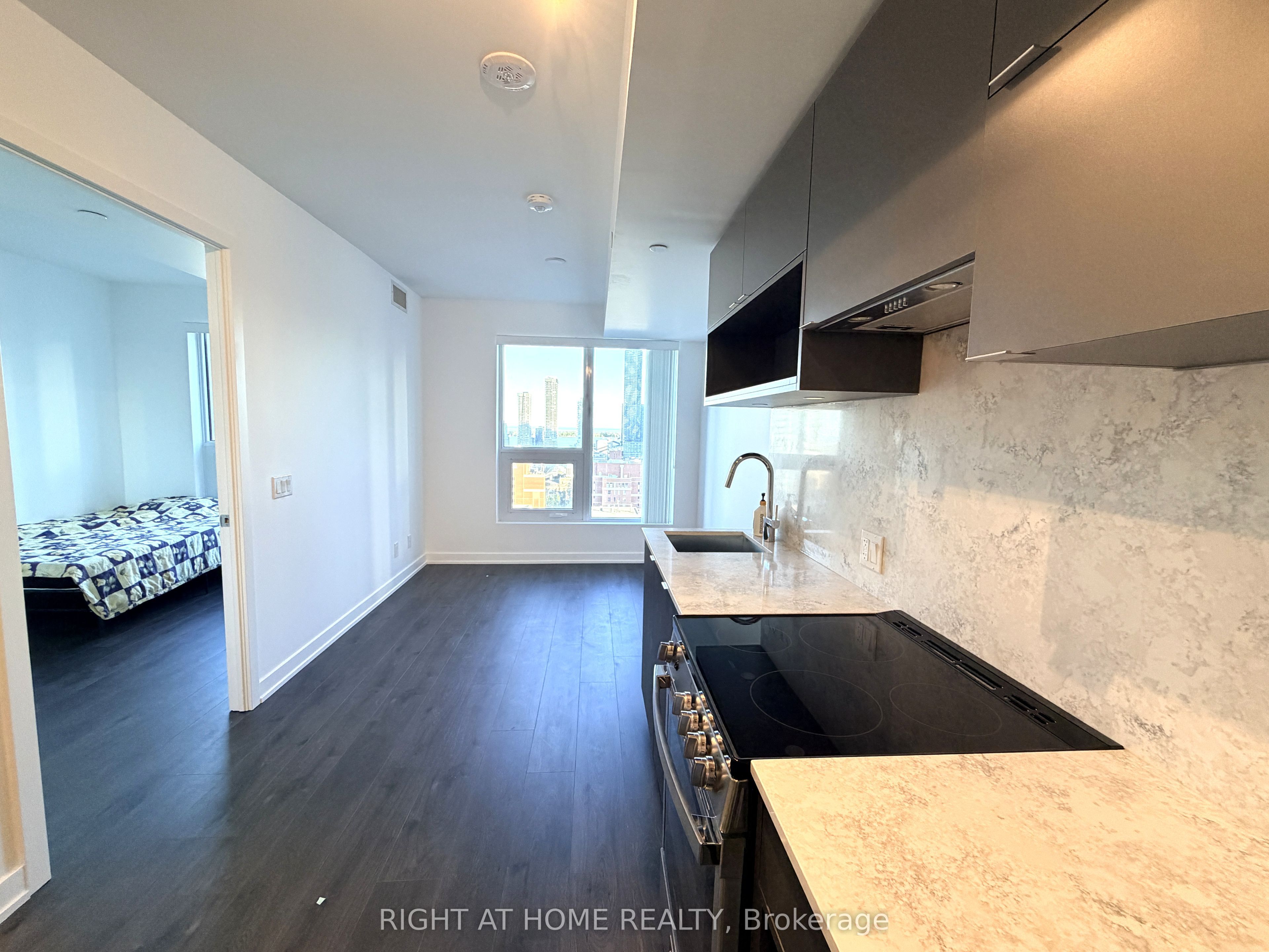 2307-100 Queen Street E, Toronto, ON, M5C 0B5