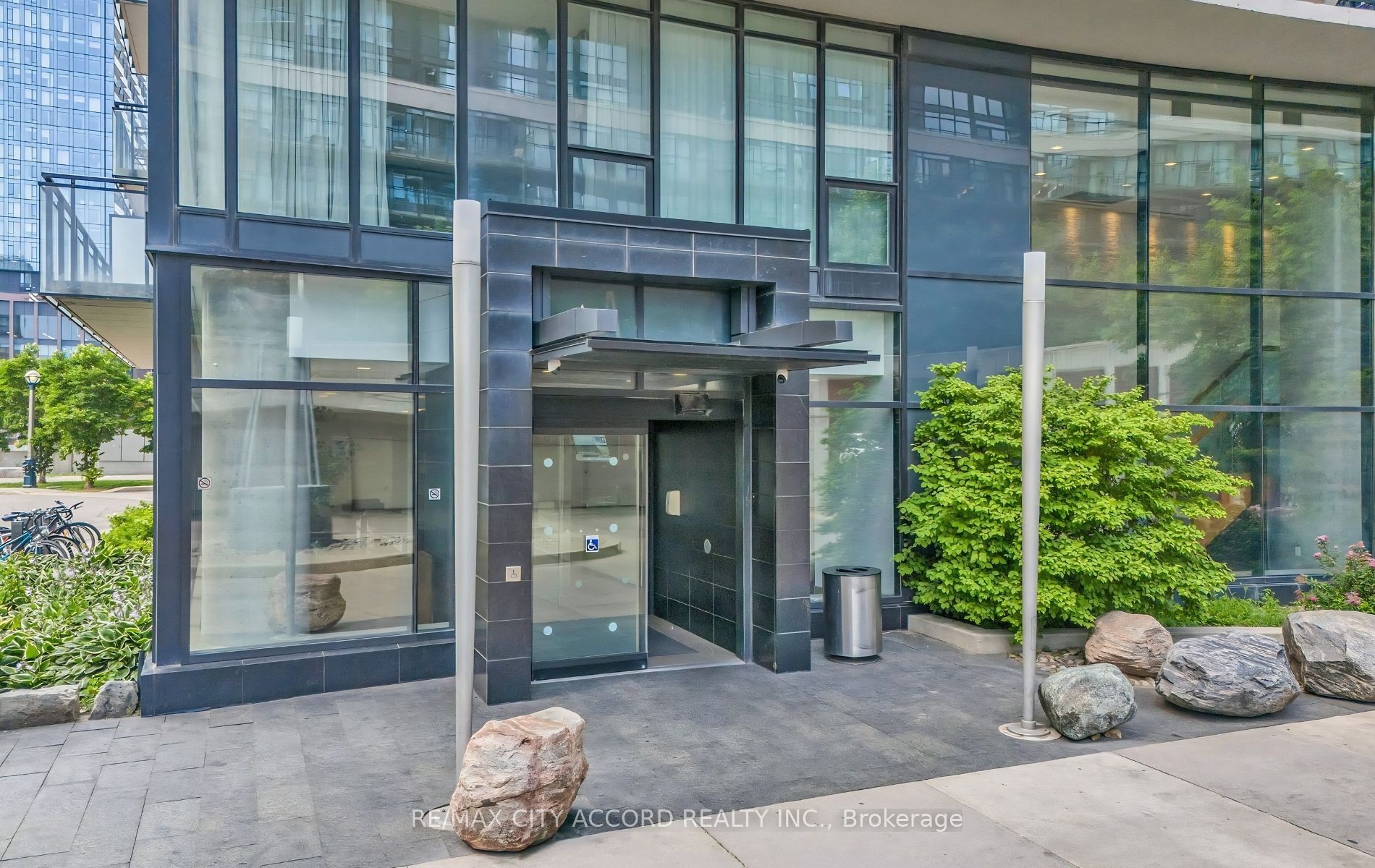 Additional image 3 of 3005-25 Capreol Court, Toronto, ON, M5V 3Z7