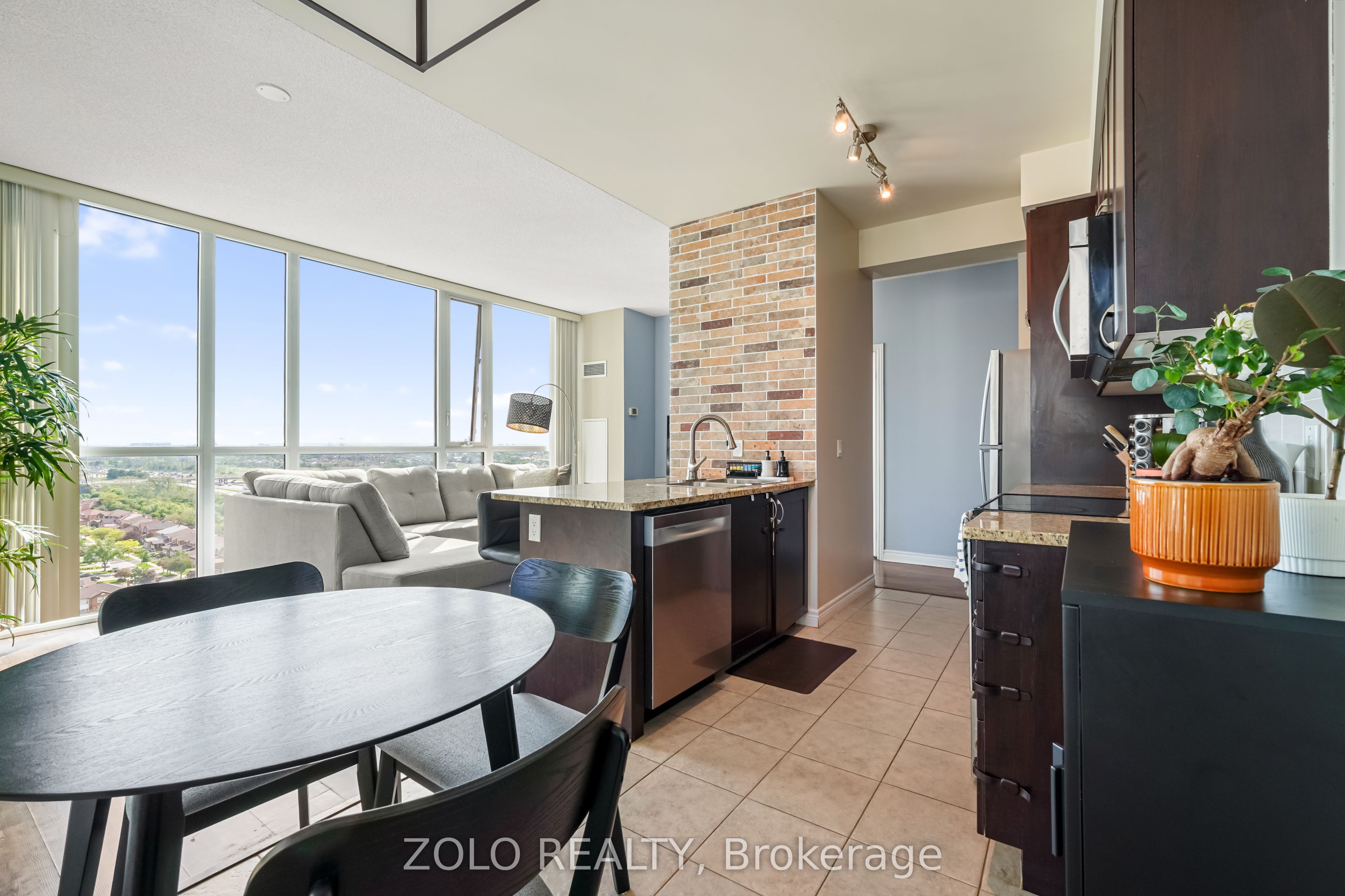 Additional image 6 of 1806-339 Rathburn Road W, Mississauga, ON, L5B 0K6