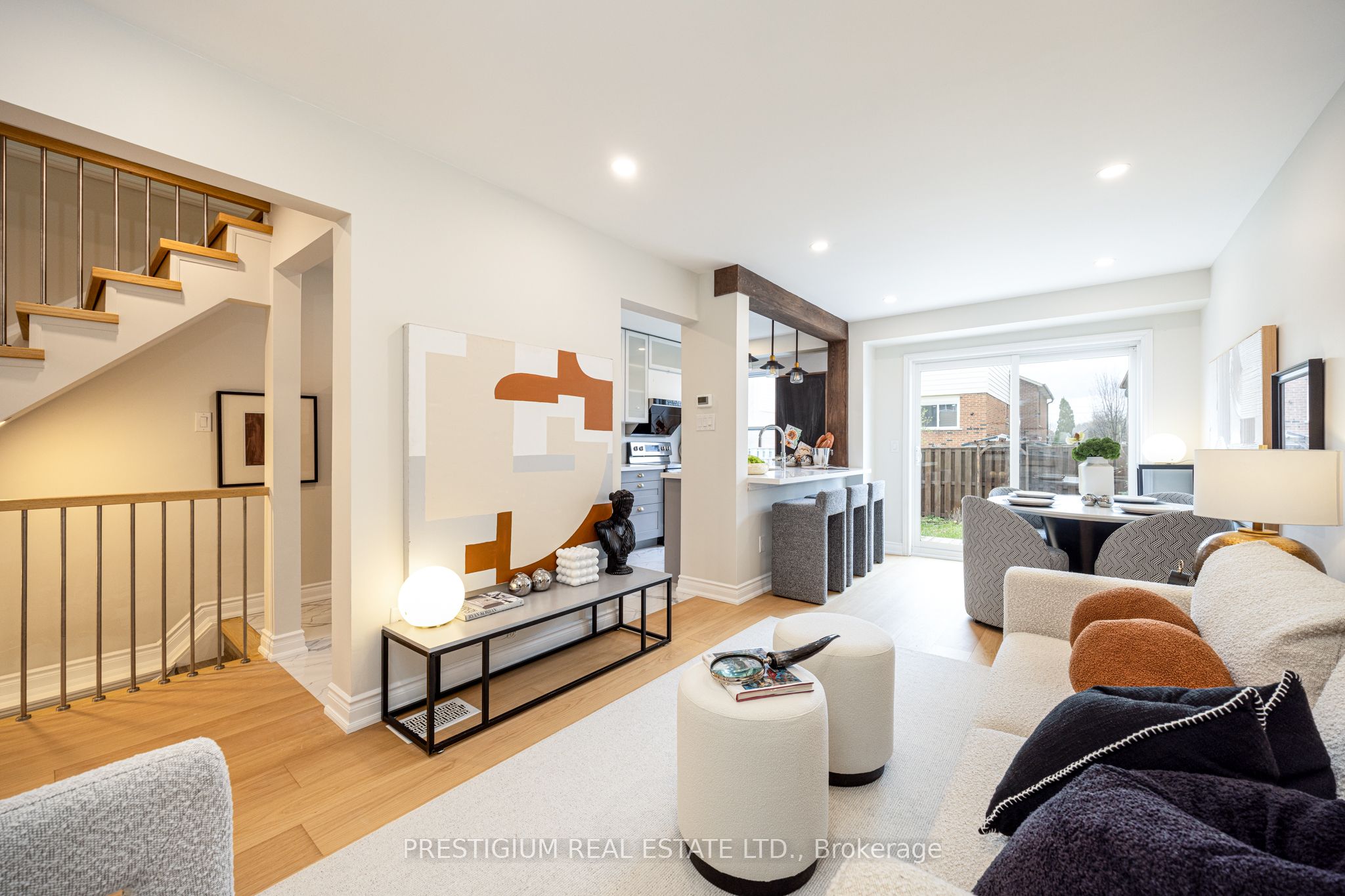 Additional image 5 of 4094 Teakwood Drive, Mississauga, ON, L5C 3L6