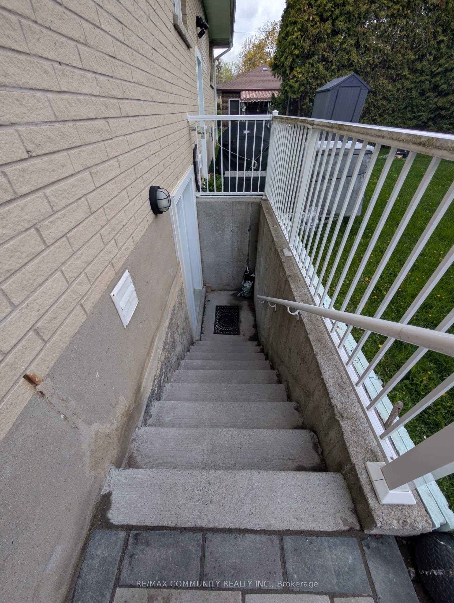 Basement-837 Glenrush Street, Oshawa, ON, L1J 5E7 photo 2