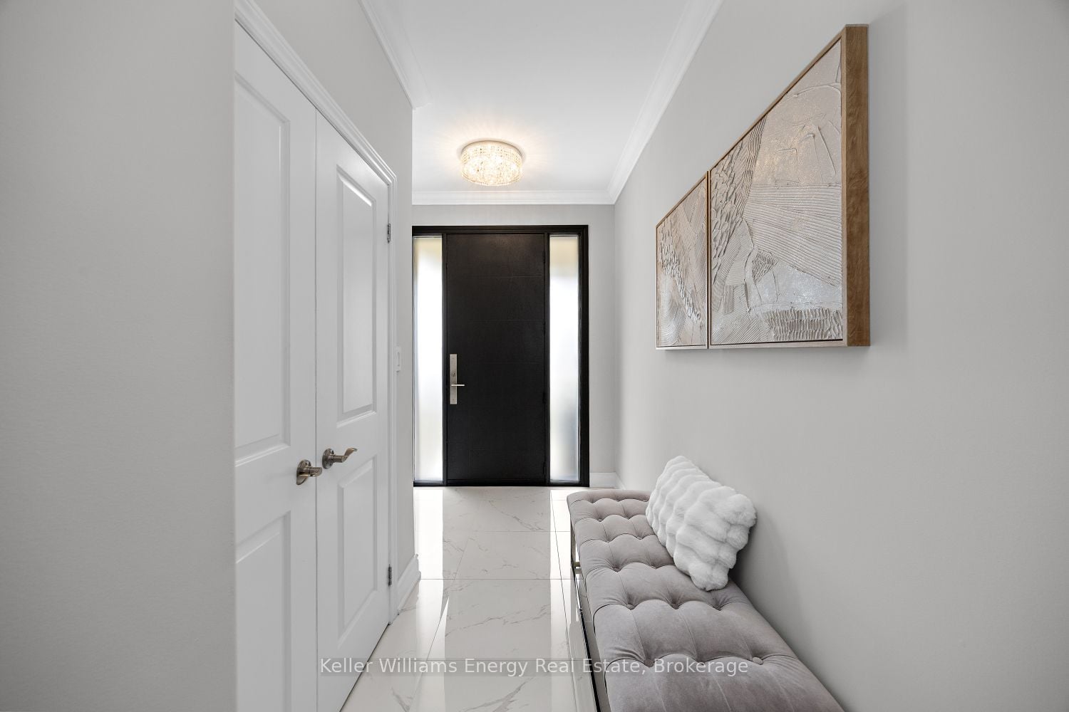 19 St Augustine Drive, Whitby, ON, L1M 0L7 photo 4
