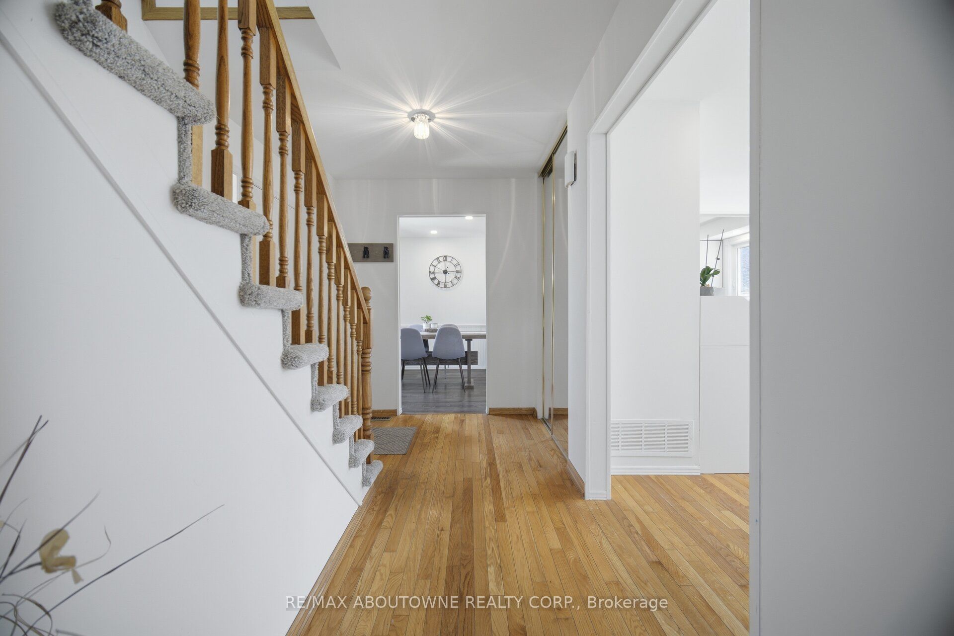 2395 Arnold Crescent, Burlington, ON, L7P 4J2 photo 4
