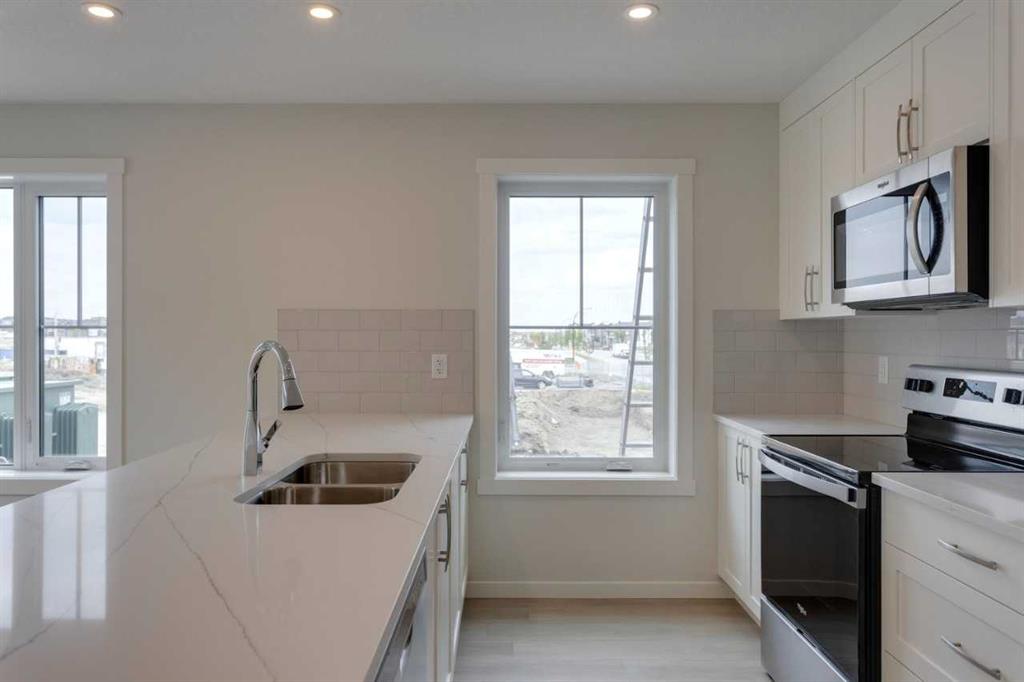202-40 Livingston Parade NE, Calgary, AB, T4B3P6 photo 4