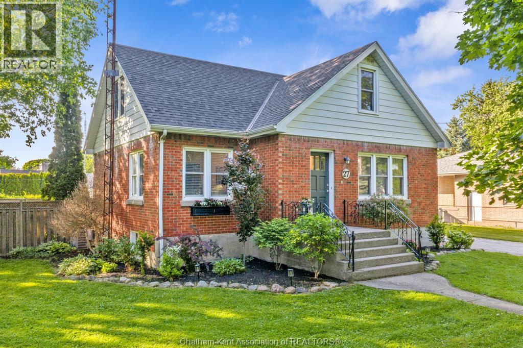 27 Jackson Drive, Chatham, ON, N7L2N9 photo 3