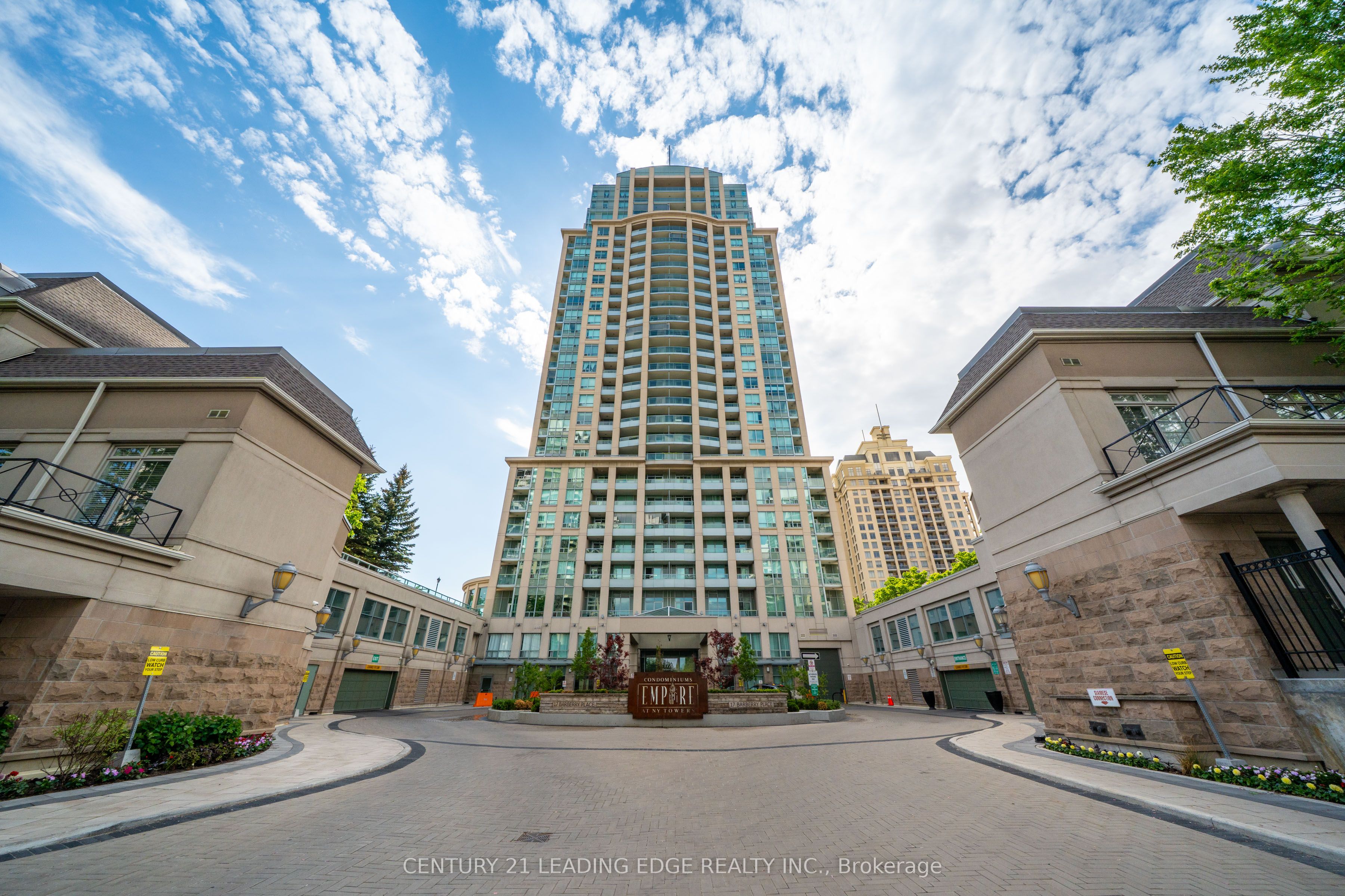 808-17 Barberry Place, Toronto, ON, M2K 3E2