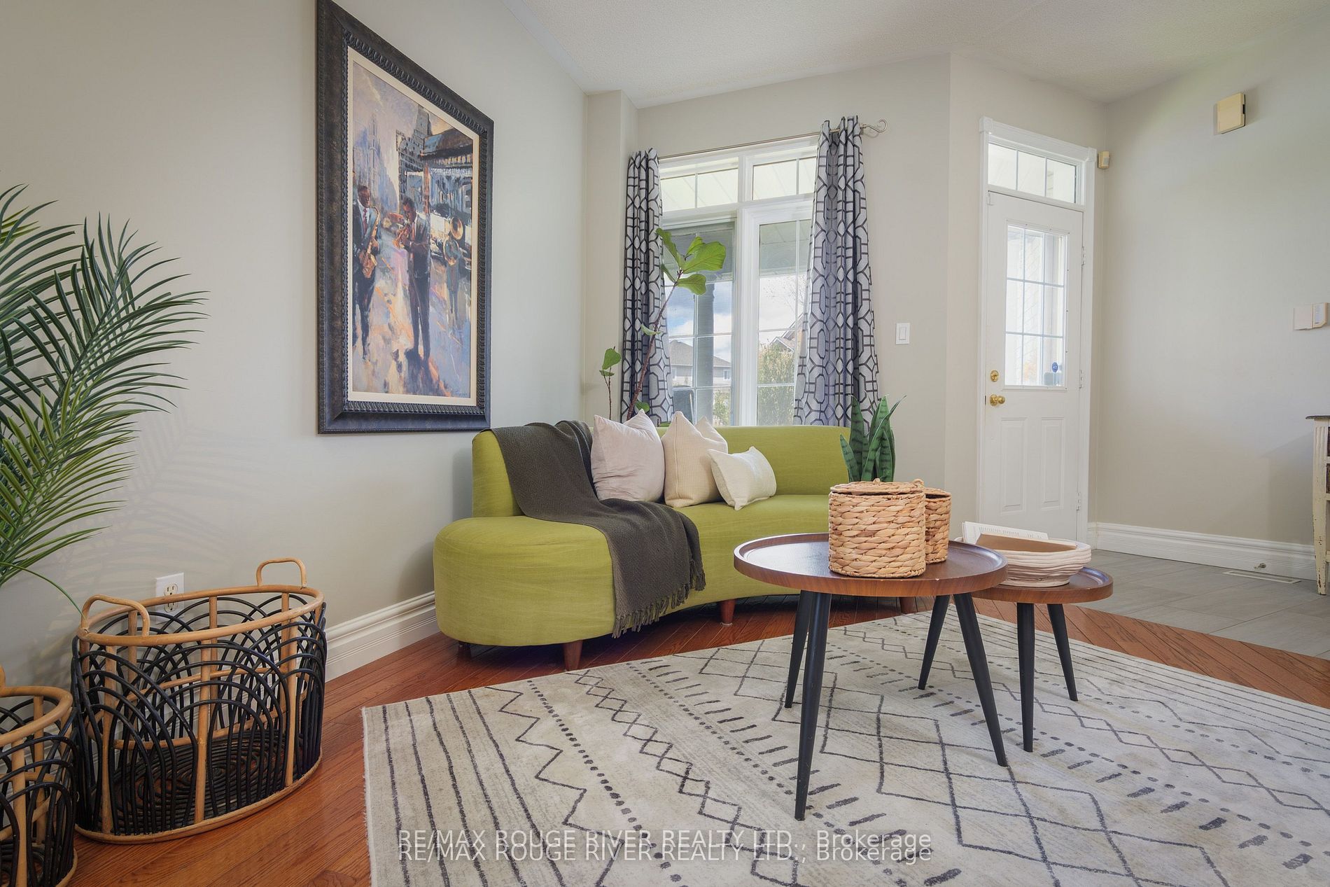 Additional image 2 of 433 Woodsmere Crescent, Pickering, ON, L1V 7A4