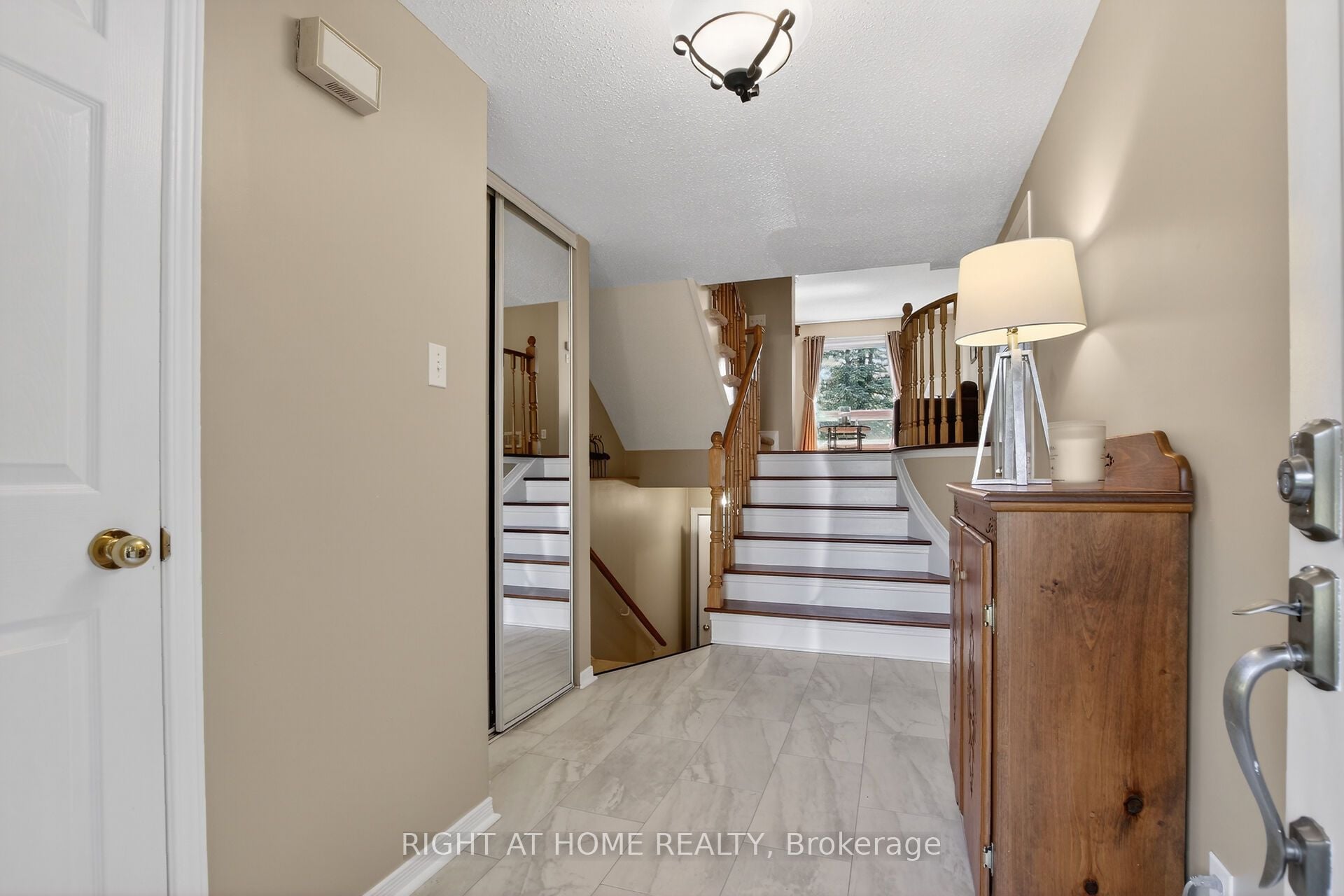 Additional image 5 of 88 Furlong Crescent, Ottawa, ON, K2M 2H9
